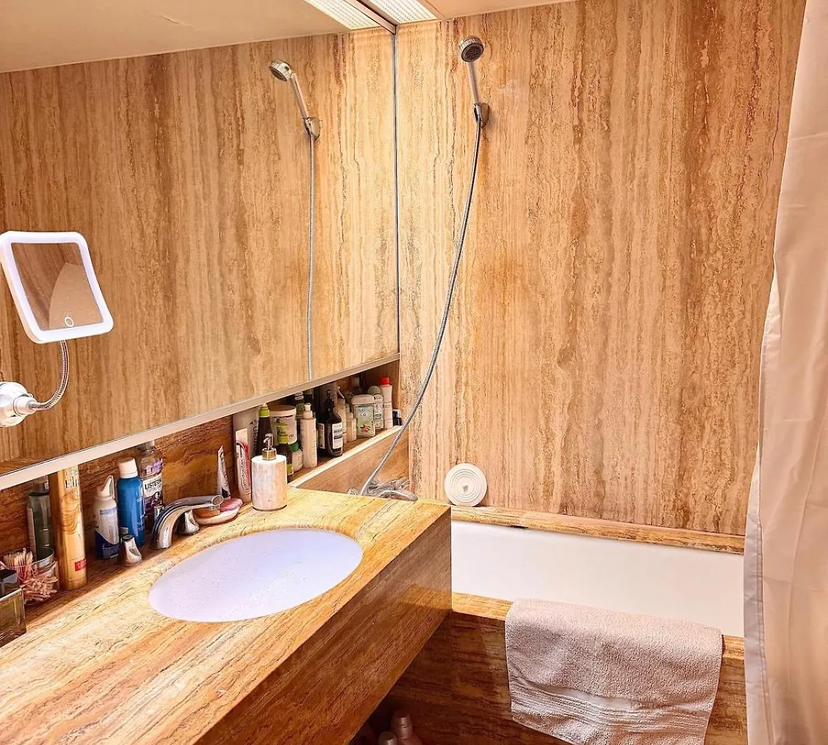 Charming Flat Beside Champs-Elysees Paris Apartment